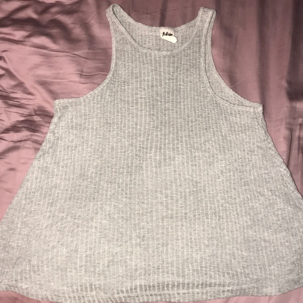 Grey tank top